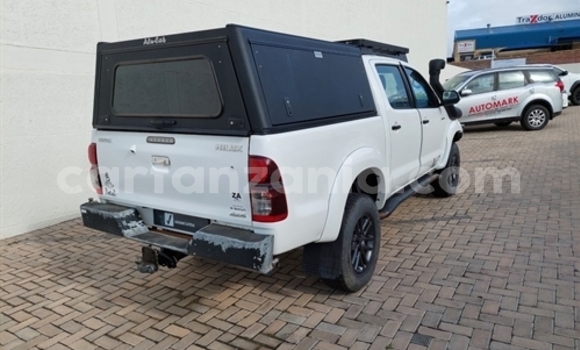 Buy Used Toyota Hilux White Car in Dodoma in Dodoma Buy Used Toyota Hilux White Car in Dodoma in Dodoma