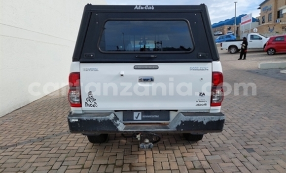 Buy Used Toyota Hilux White Car in Dodoma in Dodoma Buy Used Toyota Hilux White Car in Dodoma in Dodoma