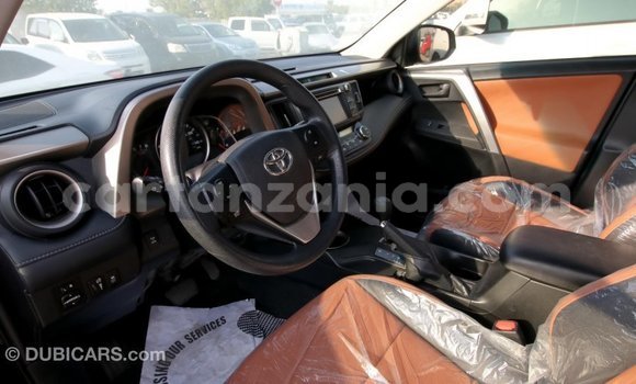 Nunua Imported Toyota RAV4 Nyeusi Gari ndani ya Import - Dubai nchini Arusha Nunua Imported Toyota RAV4 Nyeusi Gari ndani ya Import - Dubai nchini Arusha