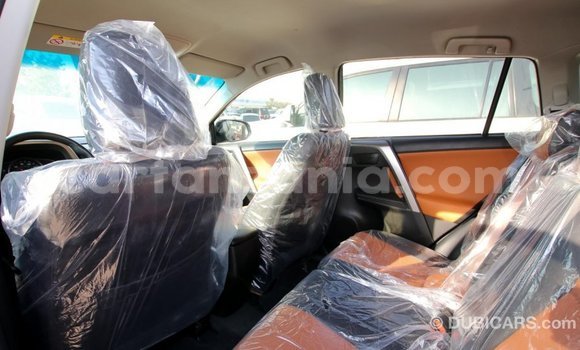 Nunua Imported Toyota RAV4 Nyeusi Gari ndani ya Import - Dubai nchini Arusha Nunua Imported Toyota RAV4 Nyeusi Gari ndani ya Import - Dubai nchini Arusha