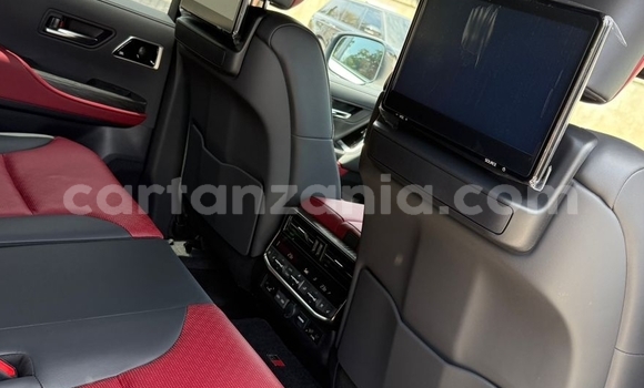 Nunua Imported Toyota Land Cruiser Nyeupe Gari ndani ya Dar es Salaam nchini Dar es Salaam Nunua Imported Toyota Land Cruiser Nyeupe Gari ndani ya Dar es Salaam nchini Dar es Salaam