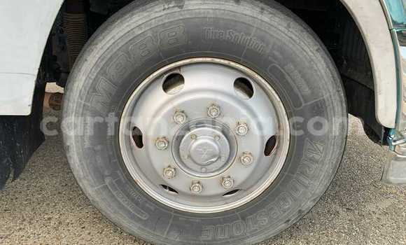 Nunua Imported Mitsubishi Fuso Fighter Bluu Lori ndani ya Dar es Salaam nchini Dar es Salaam Nunua Imported Mitsubishi Fuso Fighter Bluu Lori ndani ya Dar es Salaam nchini Dar es Salaam