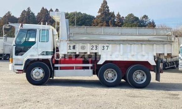 Buy Import Mitsubishi Lancer Cargo White Car in Dar es Salaam in Dar es Salaam Buy Import Mitsubishi Lancer Cargo White Car in Dar es Salaam in Dar es Salaam