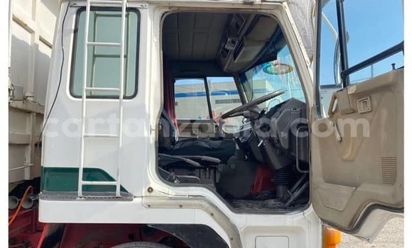 Buy Import Mitsubishi Lancer Cargo White Car in Dar es Salaam in Dar es Salaam Buy Import Mitsubishi Lancer Cargo White Car in Dar es Salaam in Dar es Salaam