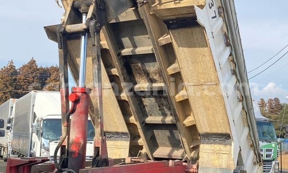 Buy Import Mitsubishi Lancer Cargo White Car in Dar es Salaam in Dar es Salaam Buy Import Mitsubishi Lancer Cargo White Car in Dar es Salaam in Dar es Salaam