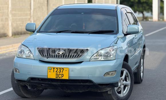 Buy Used Toyota Harrier Blue Car in Dar es Salaam in Dar es Salaam