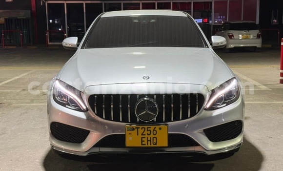 Nunua Ilio tumika Mercedes-Benz C-Classe Fedha Gari ndani ya Dar es Salaam nchini Dar es Salaam Nunua Ilio tumika Mercedes-Benz C-Classe Fedha Gari ndani ya Dar es Salaam nchini Dar es Salaam