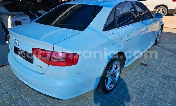 Nunua Ilio tumika Audi A4 Nyeupe Gari ndani ya Dodoma nchini Dodoma Nunua Ilio tumika Audi A4 Nyeupe Gari ndani ya Dodoma nchini Dodoma