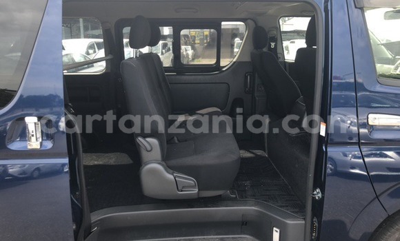 Buy Used Toyota Hiace Blue Car in Dodoma in Dodoma Buy Used Toyota Hiace Blue Car in Dodoma in Dodoma