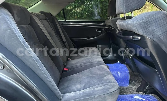 Buy Used Toyota Crown Black Car in Dar es Salaam in Dar es Salaam