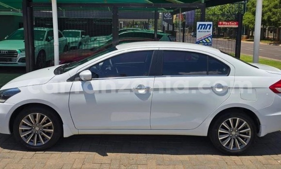 Buy Used Suzuki Ciaz White Car in Dar es Salaam in Dar es Salaam Buy Used Suzuki Ciaz White Car in Dar es Salaam in Dar es Salaam