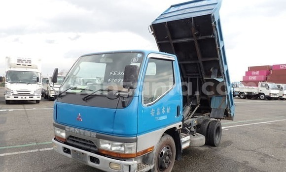 Nunua Imported Mitsubishi Fuso Fighter Bluu Lori ndani ya Dar es Salaam nchini Dar es Salaam Nunua Imported Mitsubishi Fuso Fighter Bluu Lori ndani ya Dar es Salaam nchini Dar es Salaam