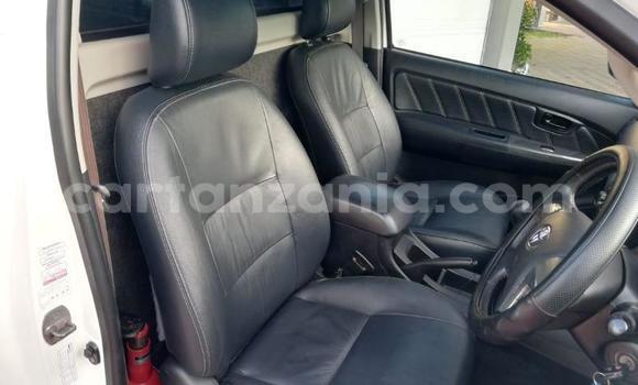 Buy Used Toyota Hilux White Car in Dodoma in Dodoma Buy Used Toyota Hilux White Car in Dodoma in Dodoma