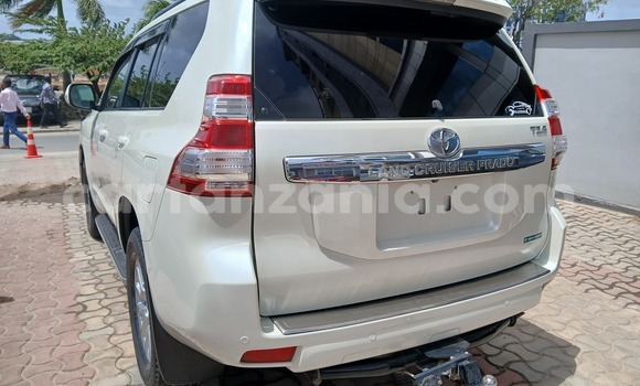 Buy Used Toyota Land Cruiser Prado White Car in Dar es Salaam in Dar es Salaam Buy Used Toyota Land Cruiser Prado White Car in Dar es Salaam in Dar es Salaam