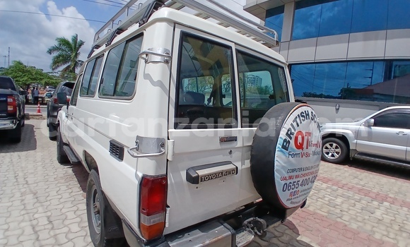 Buy Used Toyota Land Cruiser White Car in Dar es Salaam in Dar es Salaam Buy Used Toyota Land Cruiser White Car in Dar es Salaam in Dar es Salaam