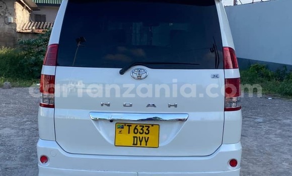 Buy Used Toyota Noah White Car in Dar es Salaam in Dar es Salaam Buy Used Toyota Noah White Car in Dar es Salaam in Dar es Salaam