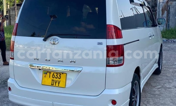 Buy Used Toyota Noah White Car in Dar es Salaam in Dar es Salaam Buy Used Toyota Noah White Car in Dar es Salaam in Dar es Salaam