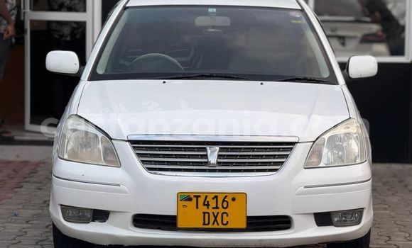 Nunua Ilio tumika Toyota Premio Nyeupe Gari ndani ya Dar es Salaam nchini Dar es Salaam