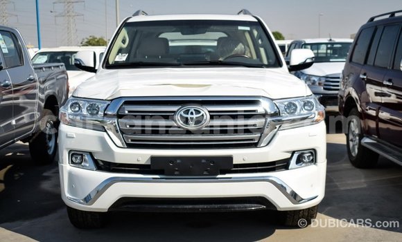 Nunua Imported Toyota Land Cruiser Nyeupe Gari ndani ya Import - Dubai nchini Arusha Nunua Imported Toyota Land Cruiser Nyeupe Gari ndani ya Import - Dubai nchini Arusha