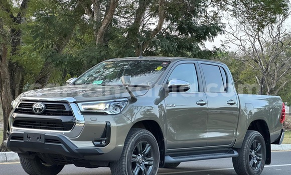 Buy Import Toyota Hilux Brown Car in Dar es Salaam in Dar es Salaam Buy Import Toyota Hilux Brown Car in Dar es Salaam in Dar es Salaam