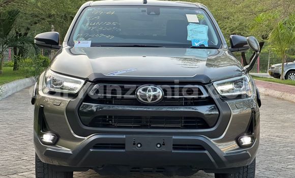 Buy Used Toyota Hilux Beige Car in Dar es Salaam in Dar es Salaam