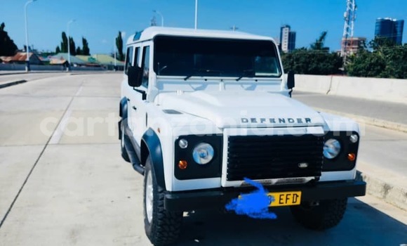 Buy Used Land Rover Defender White Car in Dar es Salaam in Dar es Salaam