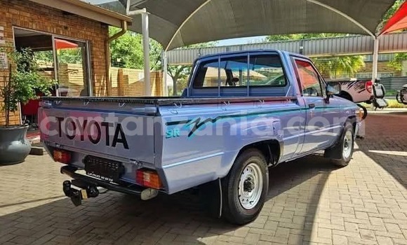 Buy Used Toyota Hilux Blue Car in Dodoma in Dodoma Buy Used Toyota Hilux Blue Car in Dodoma in Dodoma