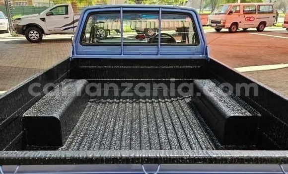 Buy Used Toyota Hilux Blue Car in Dodoma in Dodoma Buy Used Toyota Hilux Blue Car in Dodoma in Dodoma