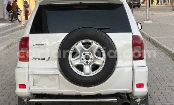 Buy Used Toyota RAV4 White Car in Dar es Salaam in Dar es Salaam Buy Used Toyota RAV4 White Car in Dar es Salaam in Dar es Salaam