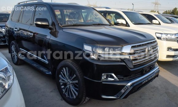 Nunua Imported Toyota Land Cruiser Nyeusi Gari ndani ya Import - Dubai nchini Arusha Nunua Imported Toyota Land Cruiser Nyeusi Gari ndani ya Import - Dubai nchini Arusha