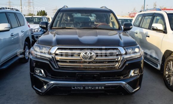Nunua Imported Toyota Land Cruiser Nyeusi Gari ndani ya Import - Dubai nchini Arusha Nunua Imported Toyota Land Cruiser Nyeusi Gari ndani ya Import - Dubai nchini Arusha