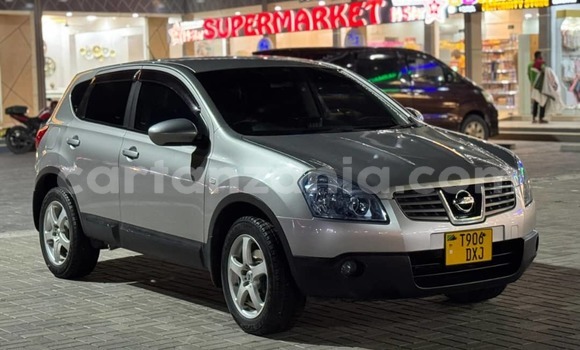 Buy Used Nissan Dualis Silver Car in Dar es Salaam in Dar es Salaam