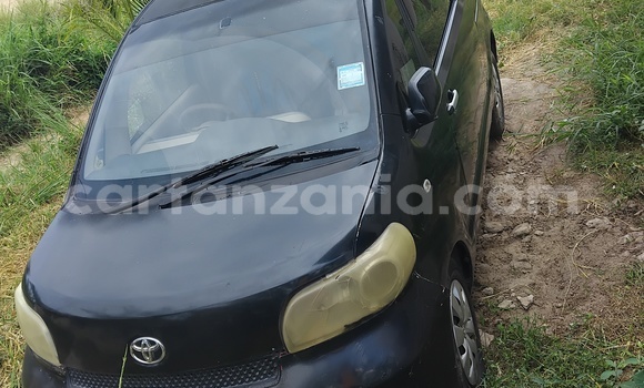 Buy Used Toyota Porte Black Car in Dar es Salaam in Dar es Salaam Buy Used Toyota Porte Black Car in Dar es Salaam in Dar es Salaam
