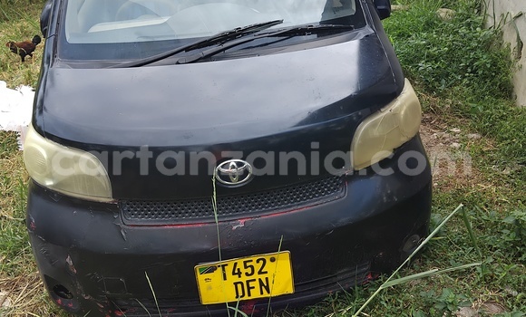 Buy Used Toyota Porte Black Car in Dar es Salaam in Dar es Salaam Buy Used Toyota Porte Black Car in Dar es Salaam in Dar es Salaam