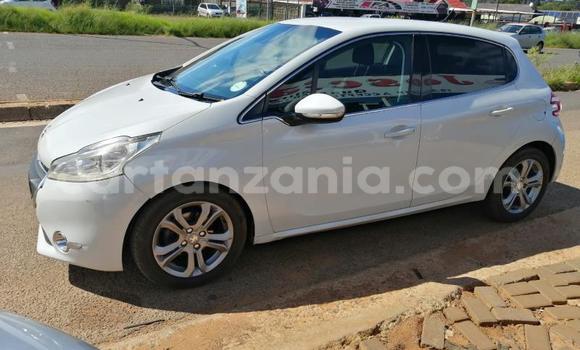 Buy Used Peugeot 208 Silver Car in Dodoma in Dodoma Buy Used Peugeot 208 Silver Car in Dodoma in Dodoma