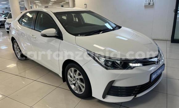 Buy Used Toyota Corolla White Car in Dodoma in Dodoma