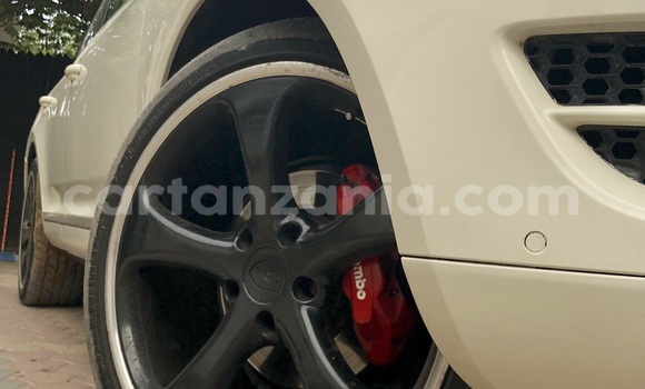 Nunua Ilio tumika Volkswagen Touareg Nyeupe Gari ndani ya Dar es Salaam nchini Dar es Salaam Nunua Ilio tumika Volkswagen Touareg Nyeupe Gari ndani ya Dar es Salaam nchini Dar es Salaam