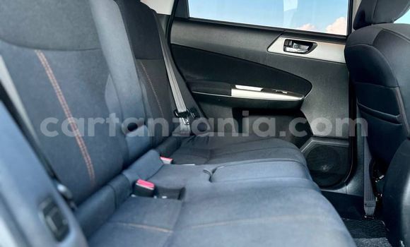 Nunua Ilio tumika Subaru Forester Nyeusi Gari ndani ya Dar es Salaam nchini Dar es Salaam Nunua Ilio tumika Subaru Forester Nyeusi Gari ndani ya Dar es Salaam nchini Dar es Salaam