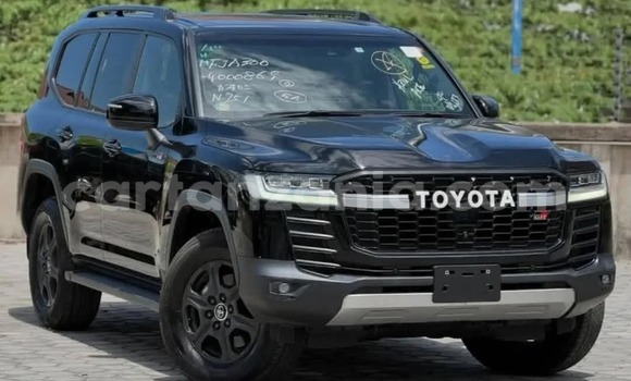 Buy Import Toyota Land Cruiser Black Car in Dar es Salaam in Dar es Salaam