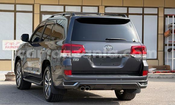 Buy Used Toyota Land Cruiser Brown Car in Dar es Salaam in Dar es Salaam