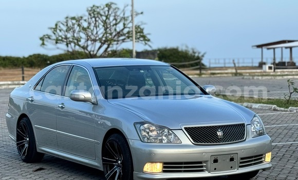 Buy Import Toyota Crown Silver Car in Dar es Salaam in Dar es Salaam