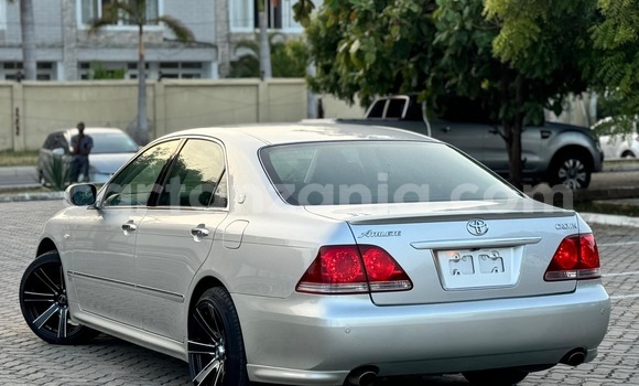 Buy Import Toyota Crown Silver Car in Dar es Salaam in Dar es Salaam Buy Import Toyota Crown Silver Car in Dar es Salaam in Dar es Salaam
