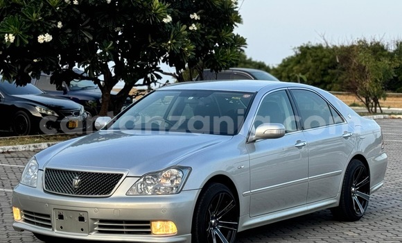Buy Import Toyota Crown Silver Car in Dar es Salaam in Dar es Salaam Buy Import Toyota Crown Silver Car in Dar es Salaam in Dar es Salaam