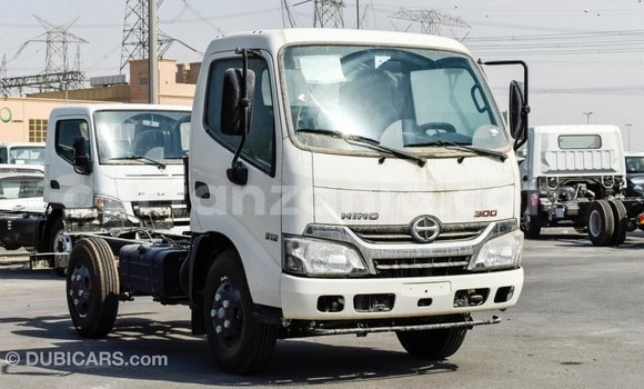 Buy Import Hino 300 Series White Truck in Import - Dubai in Arusha Buy Import Hino 300 Series White Truck in Import - Dubai in Arusha