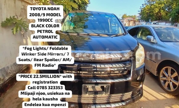 Nunua Mpya Toyota Noah Nyeusi Gari ndani ya Dar es Salaam nchini Dar es Salaam