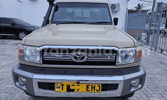 Buy Used Toyota Land Cruiser Other Car in Dar es Salaam in Dar es Salaam