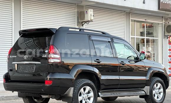 Nunua Ilio tumika Toyota Land Cruiser Prado Nyeusi Gari ndani ya Dar es Salaam nchini Dar es Salaam