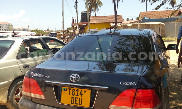 Buy Used Toyota Crown Black Car in Dar es Salaam in Dar es Salaam Buy Used Toyota Crown Black Car in Dar es Salaam in Dar es Salaam