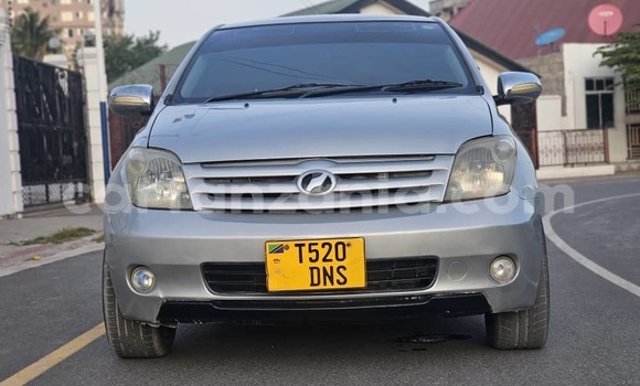 Buy Used Toyota IST Silver Car in Dar es Salaam in Dar es Salaam