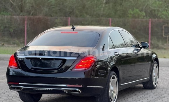 Nunua Ilio tumika Mercedes‒Benz Maybach S-klasse Nyeusi Gari ndani ya Dar es Salaam nchini Dar es Salaam Nunua Ilio tumika Mercedes‒Benz Maybach S-klasse Nyeusi Gari ndani ya Dar es Salaam nchini Dar es Salaam